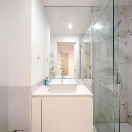 Benfica Prime Terrace Ii By Homing