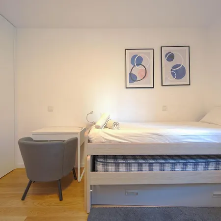 Benfica Prime Terrace Ii By Homing *