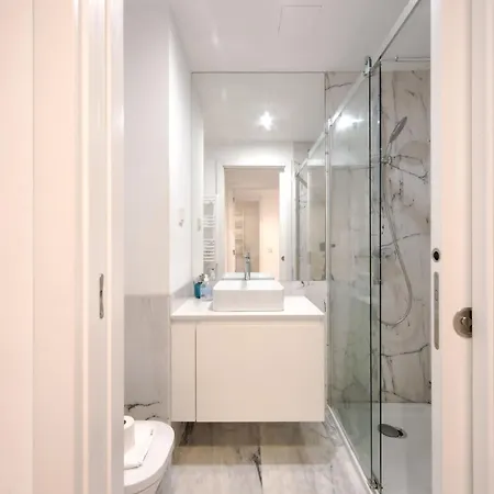 Benfica Prime Terrace Ii By Homing *